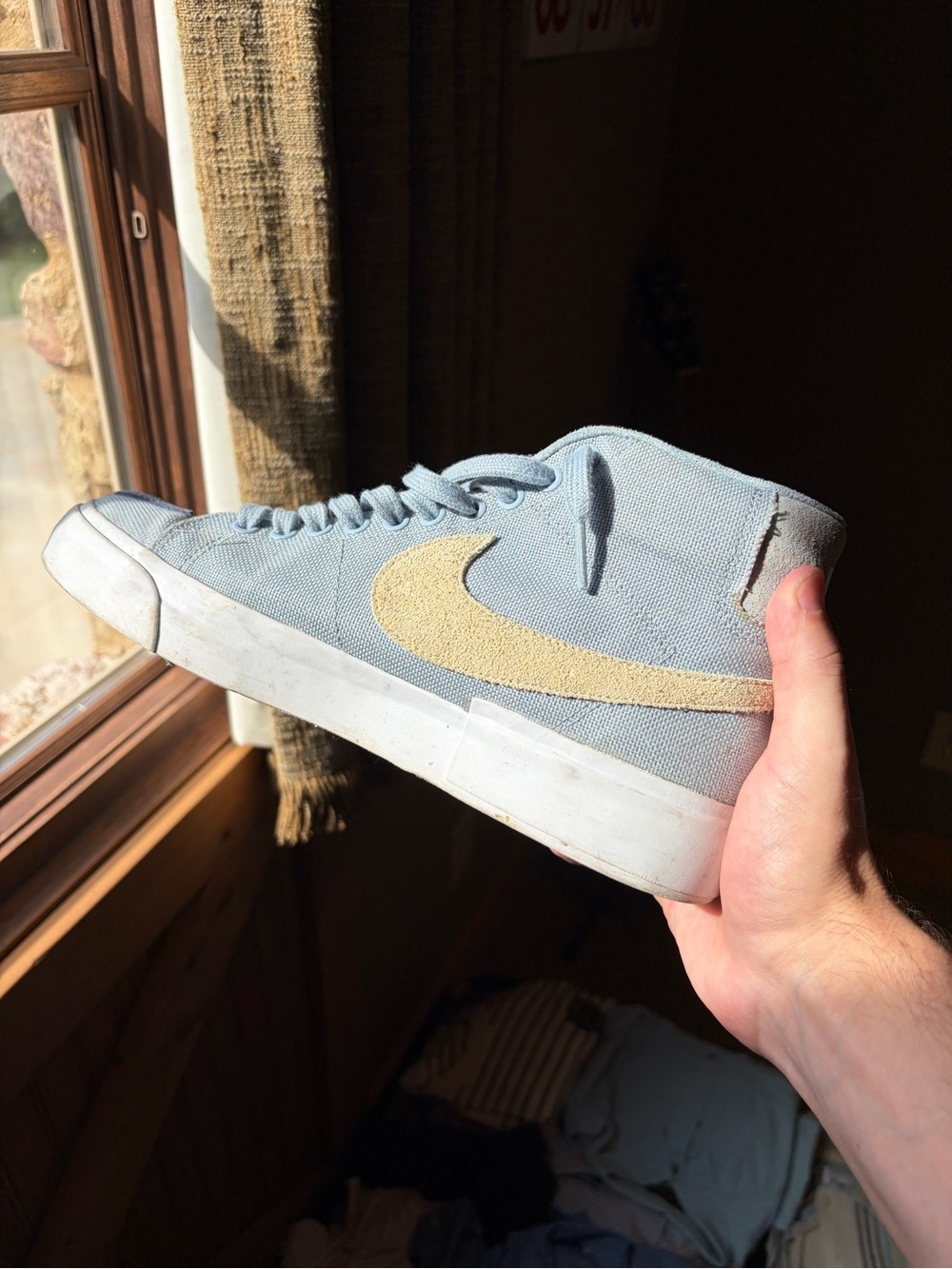 Nike Men’s High-Top Sneakers in Light Gray and Cream Men’s Size 9